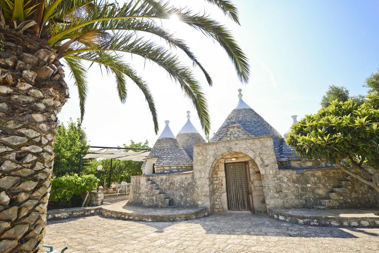 I Trulli Del Ciliegio Con Giardino By Wonderful Italy Villa Ostuni Exteriör bild
