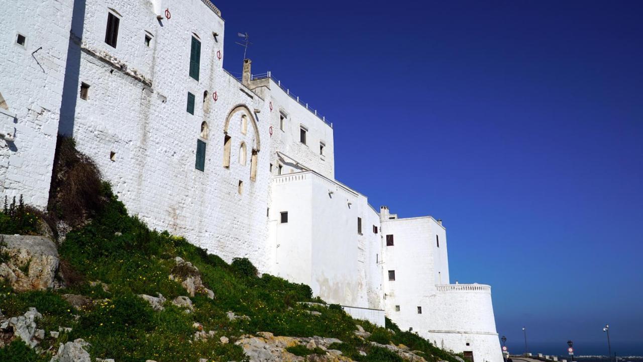 I Trulli Del Ciliegio Con Giardino By Wonderful Italy Villa Ostuni Exteriör bild